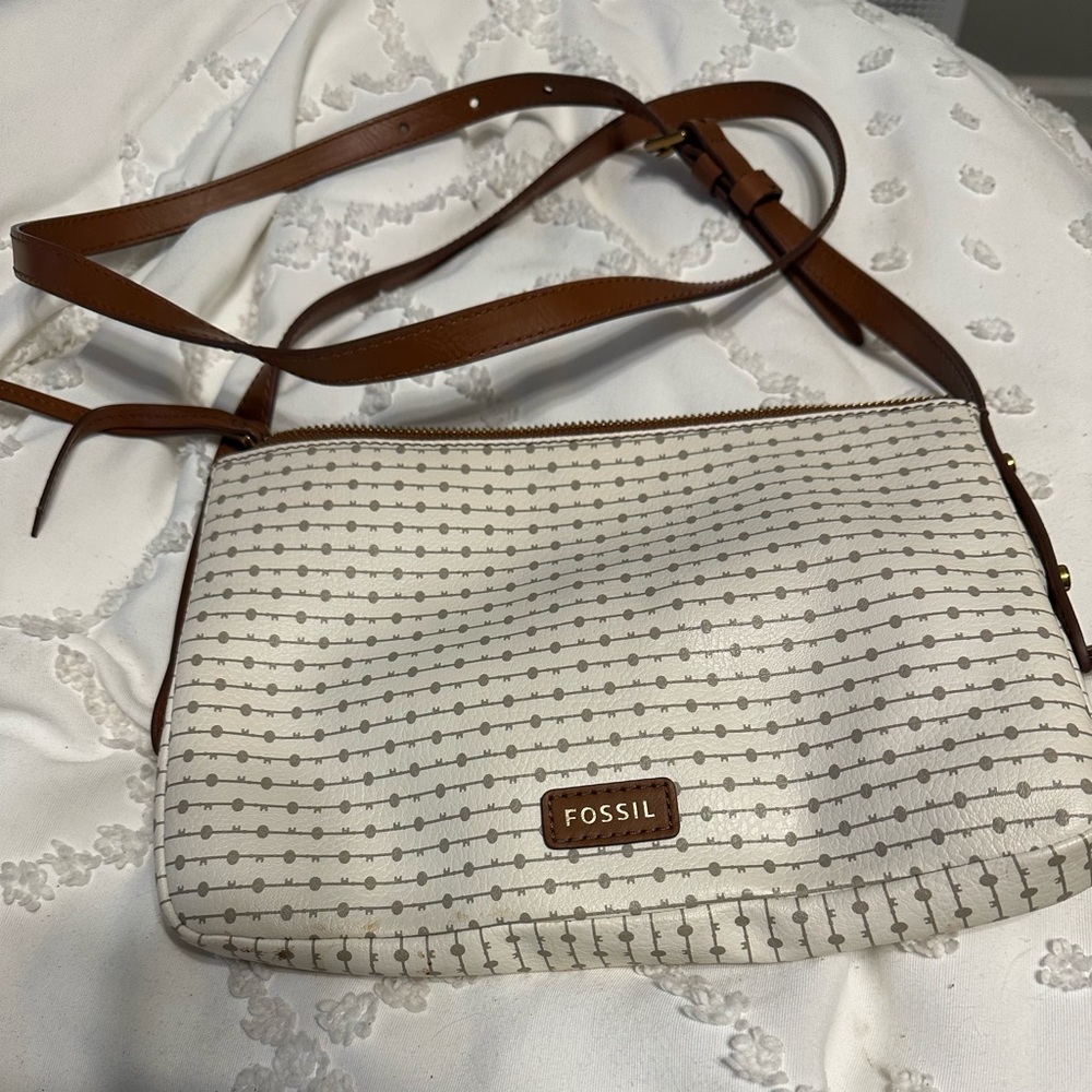 Fossil Purse. Like New Condition. - image 3